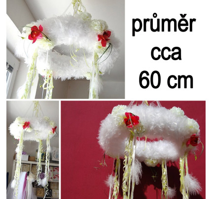 Pronájem závěsný věnec průměr 60 cm (1 ks)